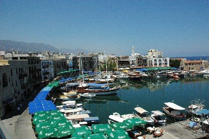 Girne Limanı ve sorunları ile Bir Zamanlar — Bir Zamanlar arşiv fotoğrafı 3