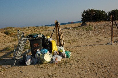 Karpaz ve sorunları ile Bir Zamanlar — Bir Zamanlar arşiv fotoğrafı 3